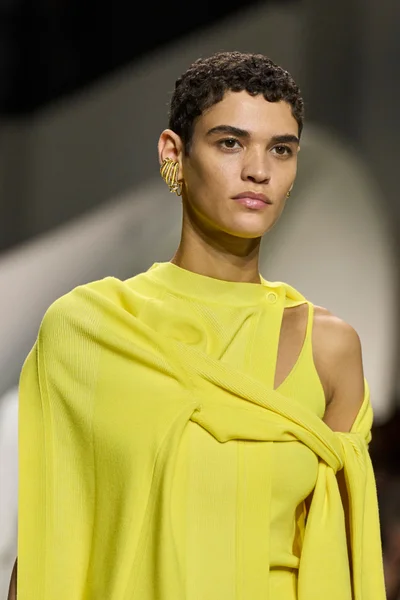 Look 129